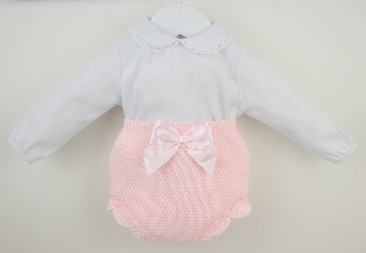 Victoria Outfit